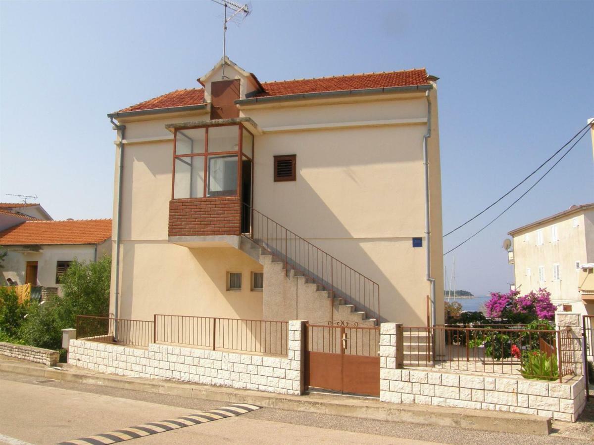 Apartments Guzela Primošten Екстериор снимка